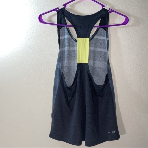 Nike Tank Top Sleeveless Dri-Fit Workout Racerback Back Striped Ombre Ventilated - Picture 5 of 6
